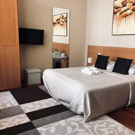 アトリウム パンツィオ ゲストハウス 3*