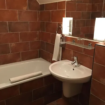 アトリウム パンツィオ エステルゴム