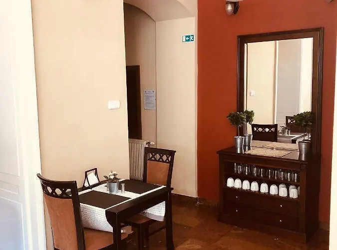 Atrium Panzio Πανσιόν